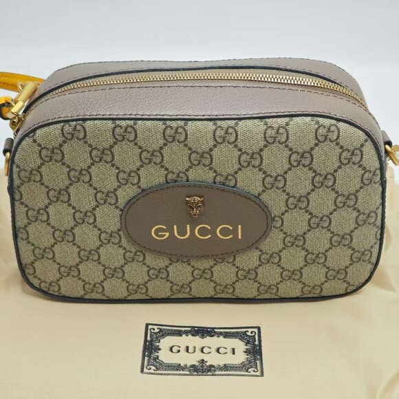 Compact Luxury Round Handbag - Picture 4 of 7